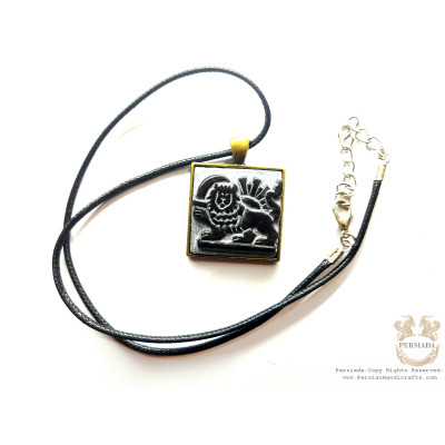 Lion and Sun Necklace | PHA2002 Lion and Sun Necklace | PHA2002