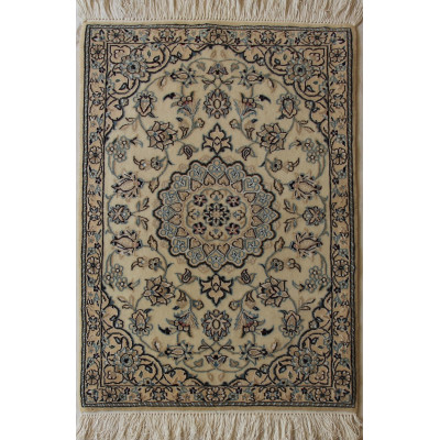Nain Persian Wool & Silk Rug - PRN1009